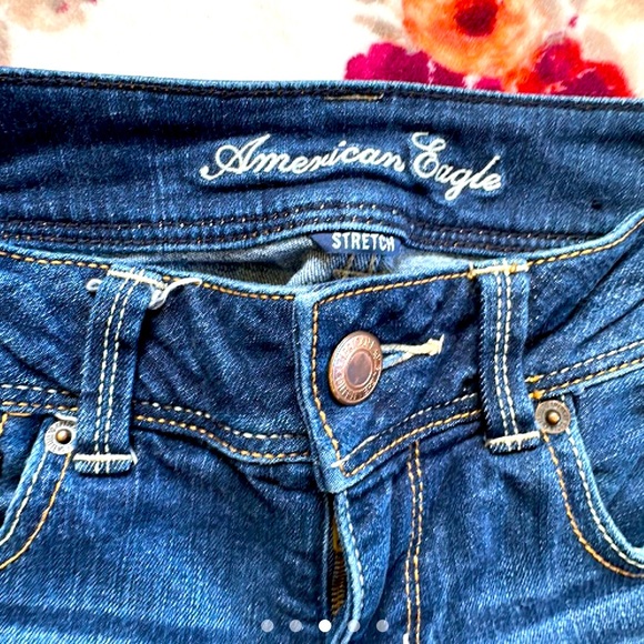 ‼️Women’s Size 6 Long American Eagle flare jeans - Picture 3 of 3
